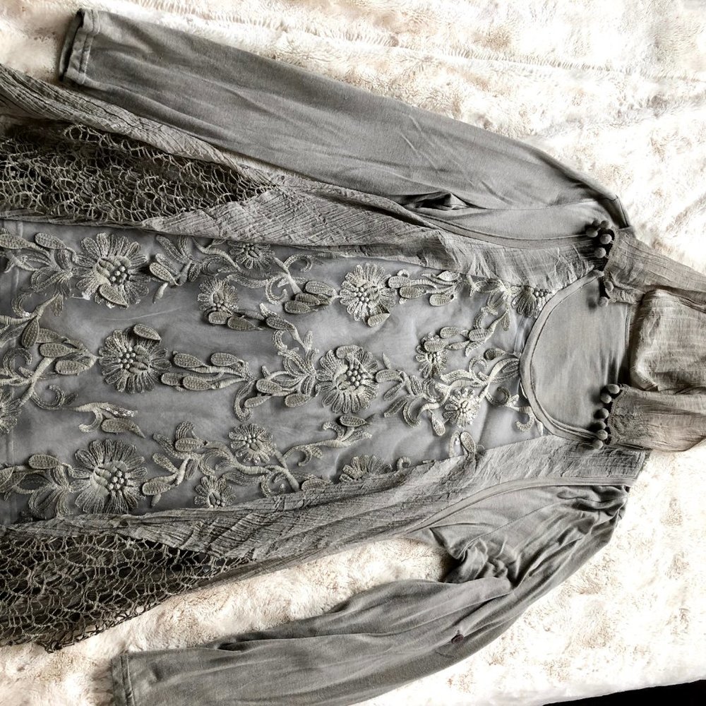Layered Tunic Top - Picture 8 of 8
